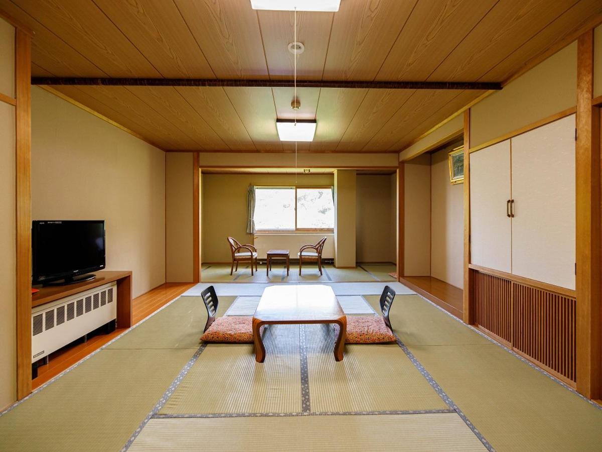 Hotel Iwasuge Yamanouchi  Εξωτερικό φωτογραφία